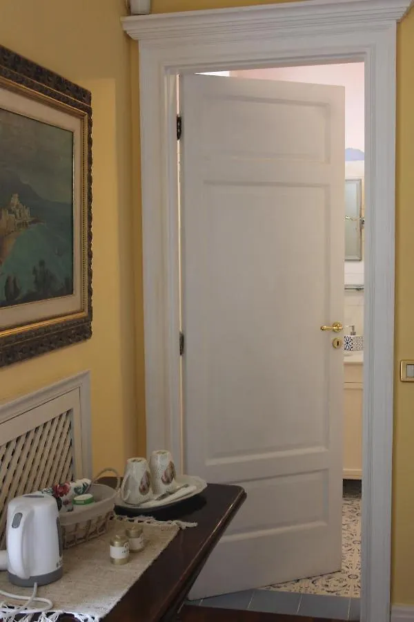 ** Bed & Breakfast B&B Le Sorelle Napoli Italia