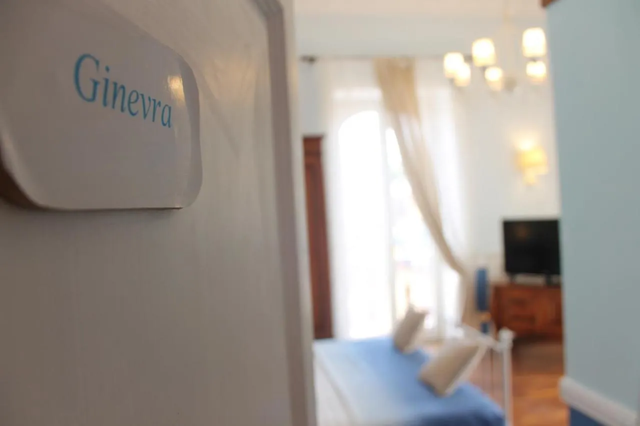 ** Bed & Breakfast B&B Le Sorelle Napoli Italia