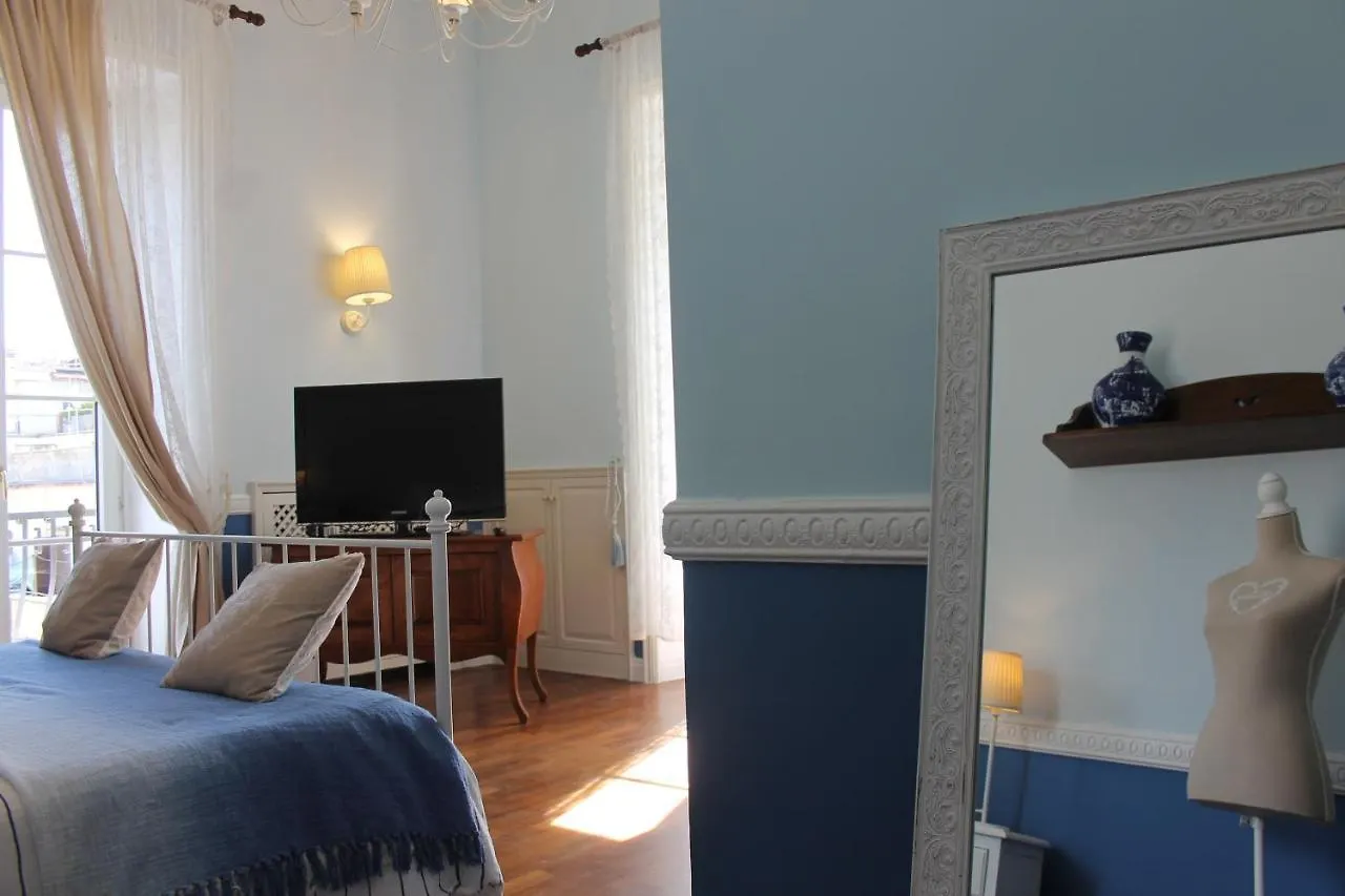 B&B Le Sorelle Napoli 2*,  Italia